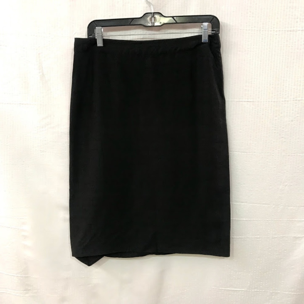Donna Karan  Black Silk Career Skirt  Size: 10